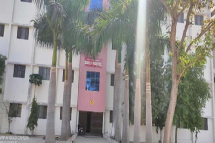 AAEMF's Delight College of Pharmacy, Pune campus photo 3
