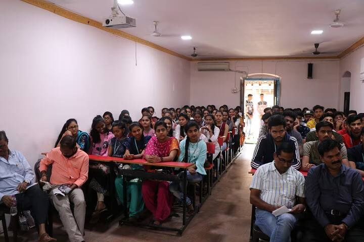 Konkan Gyanpeeth Uran College of Commerce and Arts, Navi Mumbai campus photo 2