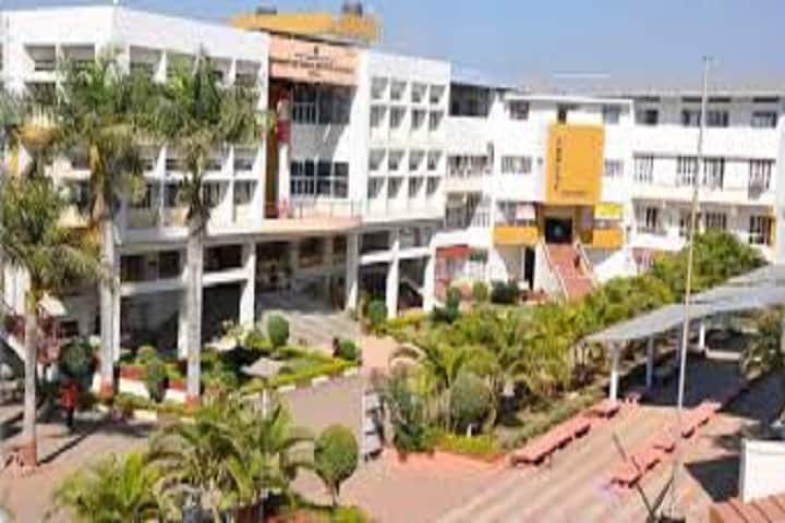 Yashavantrao Chavan Institute of Science, Satara campus photo 3
