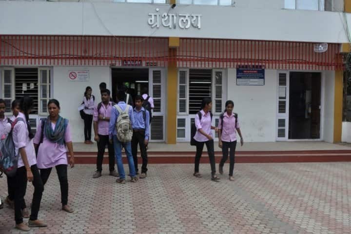 Yashavantrao Chavan Institute of Science, Satara campus photo 4