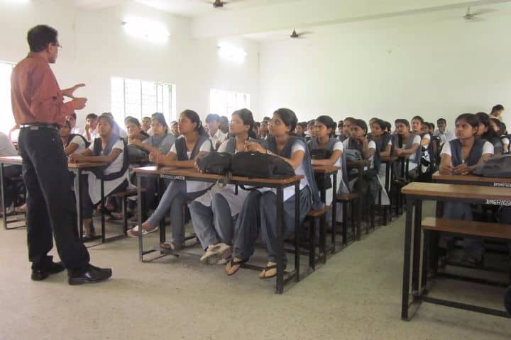 Govindram Seksaria College of Commerce and Economics, Nagpur campus photo 2