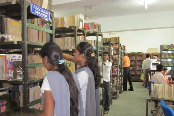 Govindram Seksaria College of Commerce and Economics, Nagpur campus photo 5