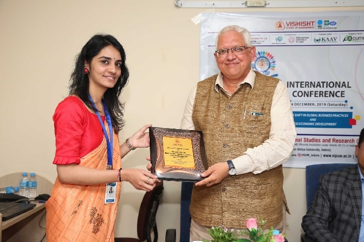Vishisht School of Management, Indore campus photo 6
