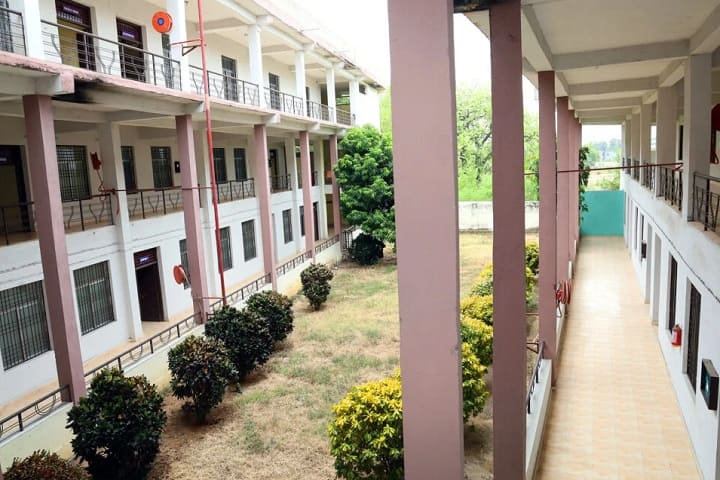 Padmashree Krutartha Acharya College of Nursing, Bargarh campus photo 2