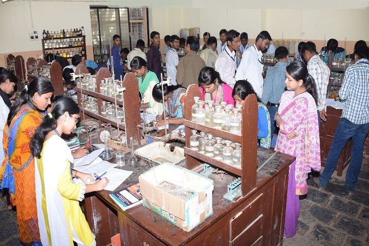 Karmaveer Bhaurao Patil College, Walwa campus photo 2