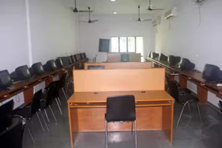 Muni Seva Ashram College of Nursing, Waghodia campus photo 4