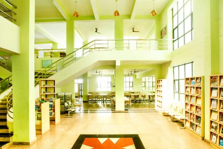Vishwa Vishwani School of Business, Hyderabad campus photo 3