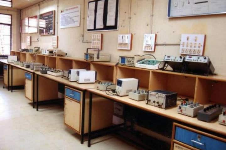 Motichand Lengade Bharatesh Polytechnic, Belgaum campus photo 4