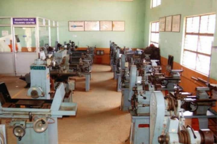 Motichand Lengade Bharatesh Polytechnic, Belgaum campus photo 6
