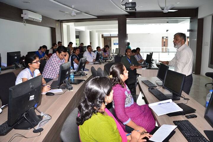 Sri Aurobindo Institute of Management and Science, Indore campus photo 5