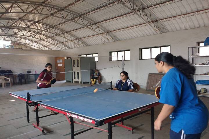 J Watumull Sadhubella Girls College, Thane campus photo 2