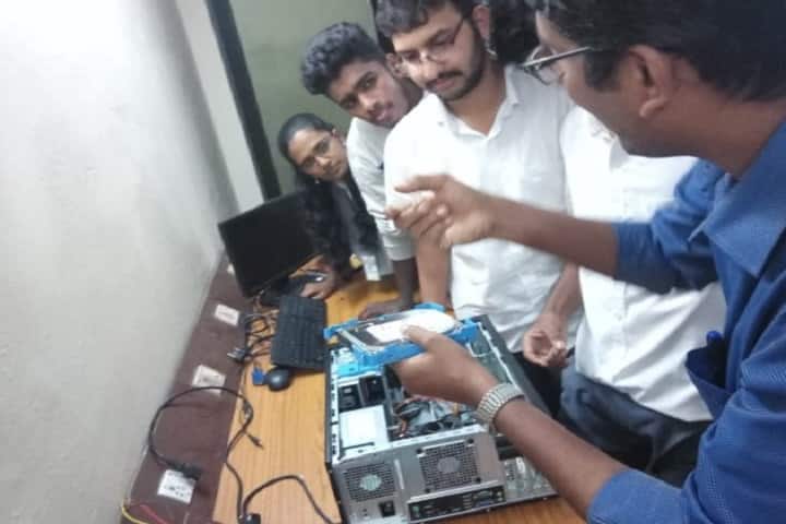 Model Polytechnic College, Painavu campus photo 5
