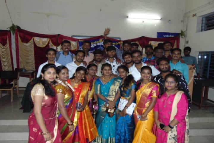 Visveswarapura Evening College of Arts and Commerce, Bengaluru campus photo 2