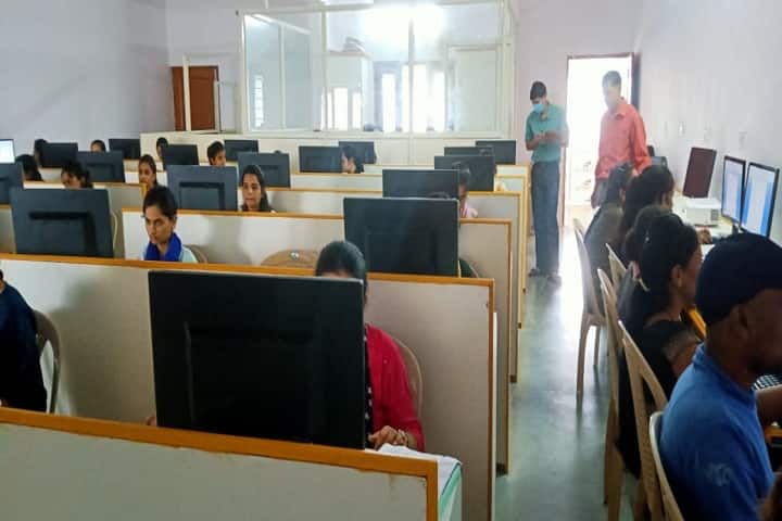 Rewa Gurjar Institute of Management Studies, Sanawad campus photo 2