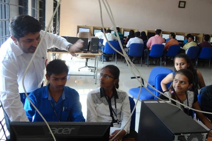 Government Science College, Chikhli campus photo 2