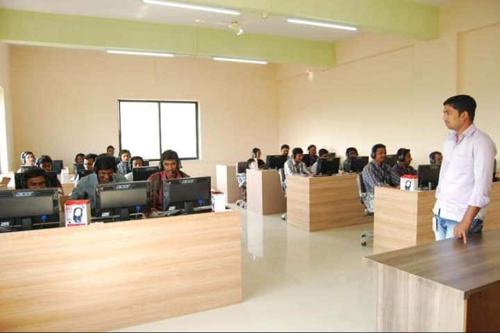 Swaraj Institute of Management, Karad campus photo 3