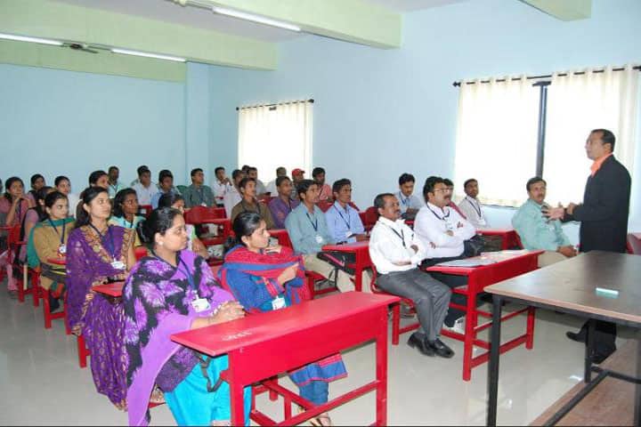 Swaraj Institute of Management, Karad campus photo 4