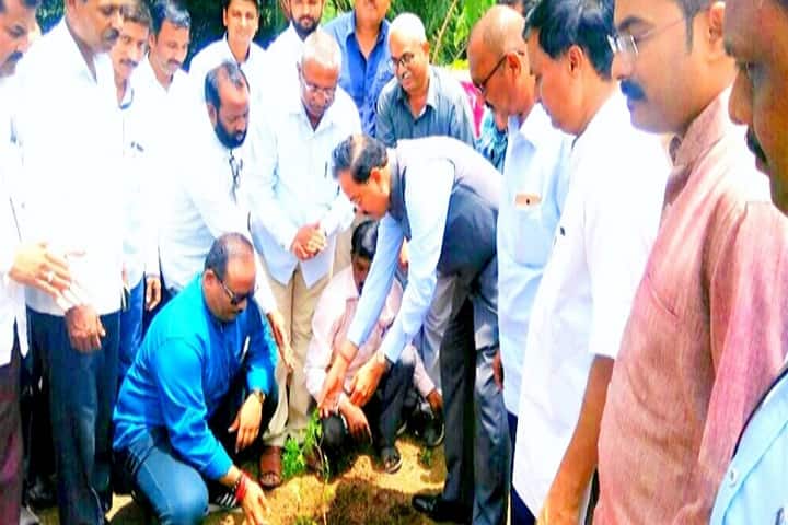 Uttamrao Patil Arts and Science College, Dahiwel campus photo 3
