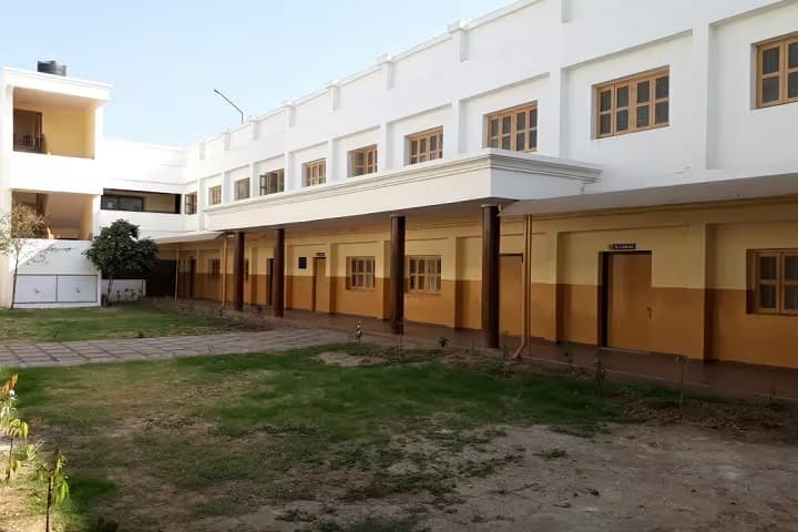 Vimal Tormal Poddar Commerce College, Surat campus photo 2