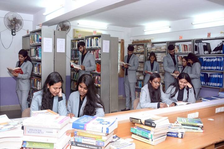 Tolani Motwane Institute of Management Studies, Adipur campus photo 3