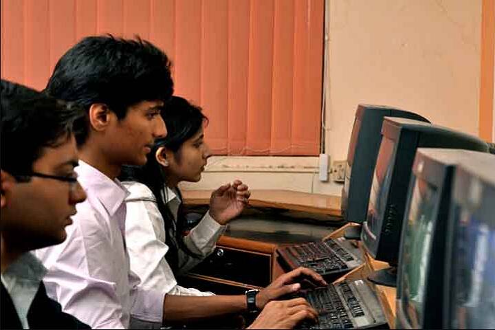 SLIMS Ahmedabad campus photo 6