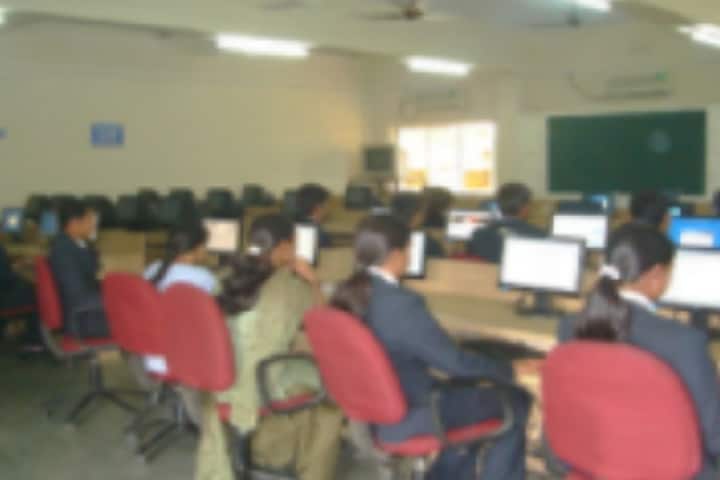 Shri Shivaji Maratha Societys Institute of Management and Research, Pune campus photo 4