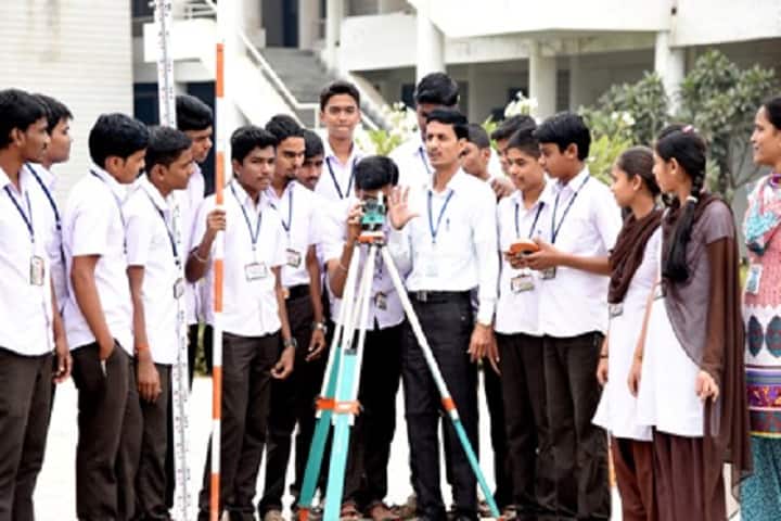 KLE Society's Polytechnic, Mahalingpur campus photo 2