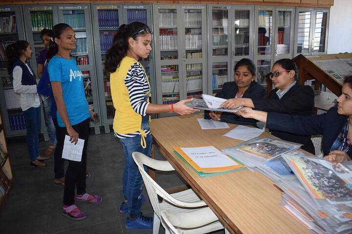Shri Jaysukhlal Vadhar Institute of Management Studies, Jamnagar campus photo 5