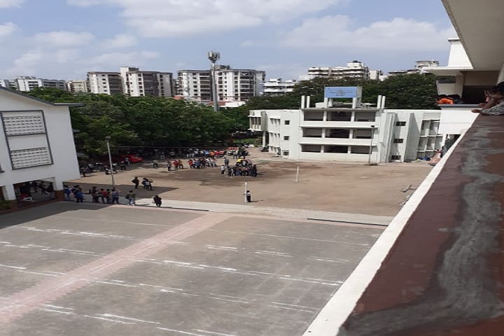 Shree Uttar Gujarat BBA and BCA College, Surat campus photo 4