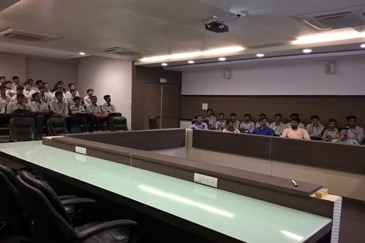 Mahavir Swami College of Polytechnic, Surat campus photo 3
