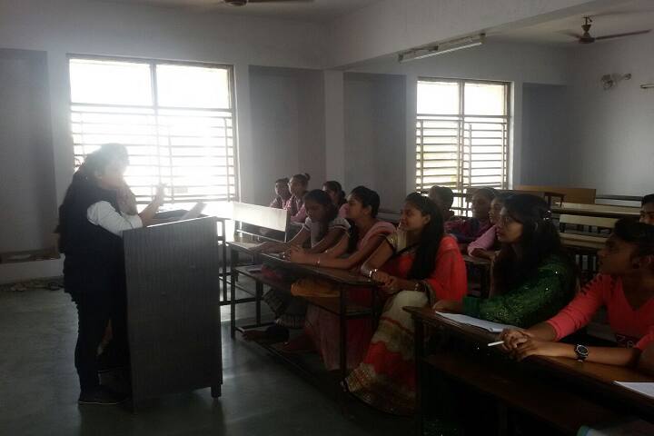 Shree Mahila Arts and Commerce College, Junagadh campus photo 6