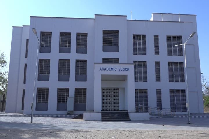 Kilachand Devchand Polytechnic, Patan campus photo 2