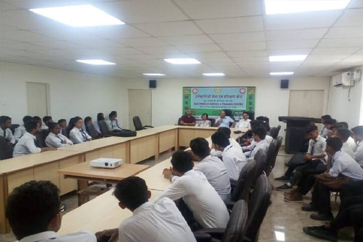 Government Polytechnic, Peerumadara campus photo 4