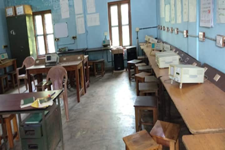 K Karunakaran Memorial Model Polytechnic College, Mala campus photo 4