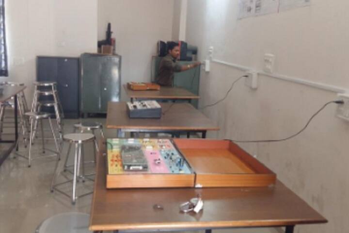 Government Polytechnic, Jamnagar campus photo 6