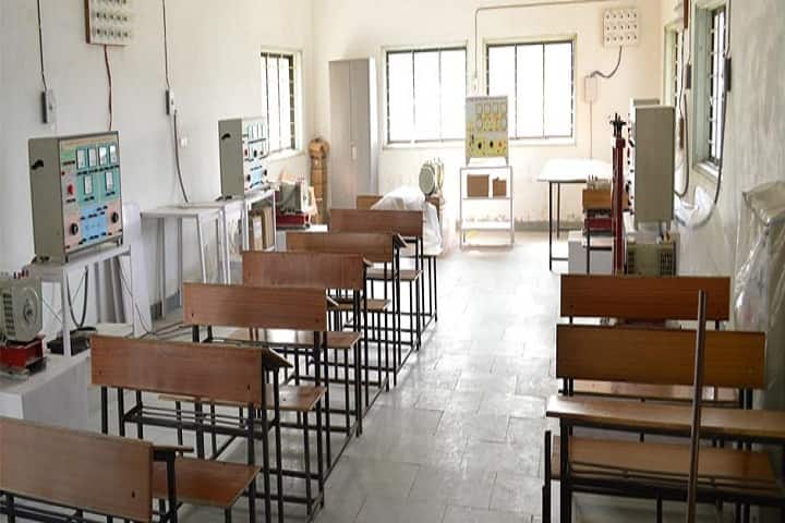 Jayvantrai Harrai Desai Polytechnic, Surat campus photo 2