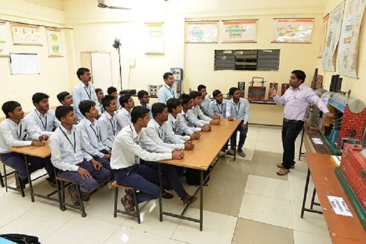 Jaihind Polytechnic, Pune campus photo 3