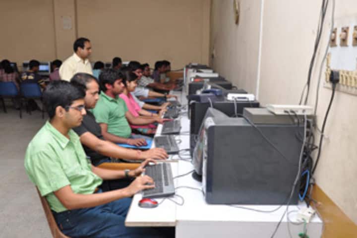 Nopany Institute of Management Studies, Kolkata campus photo 6