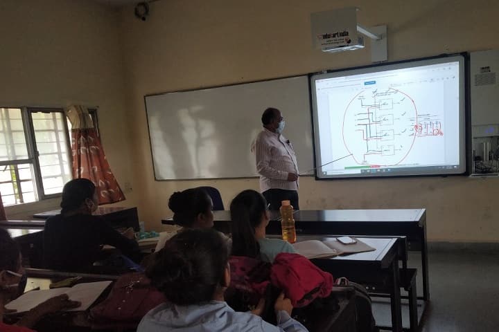 Indore Women's Polytechnic College, Indore campus photo 4