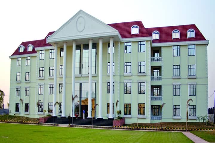 Rawal Institute of Engineering and Technology, Faridabad campus photo 3