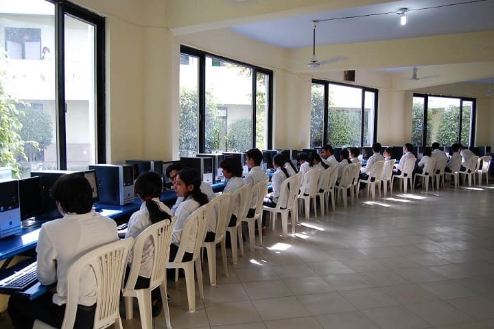 Sat Priya School of Management, Rohtak campus photo 4