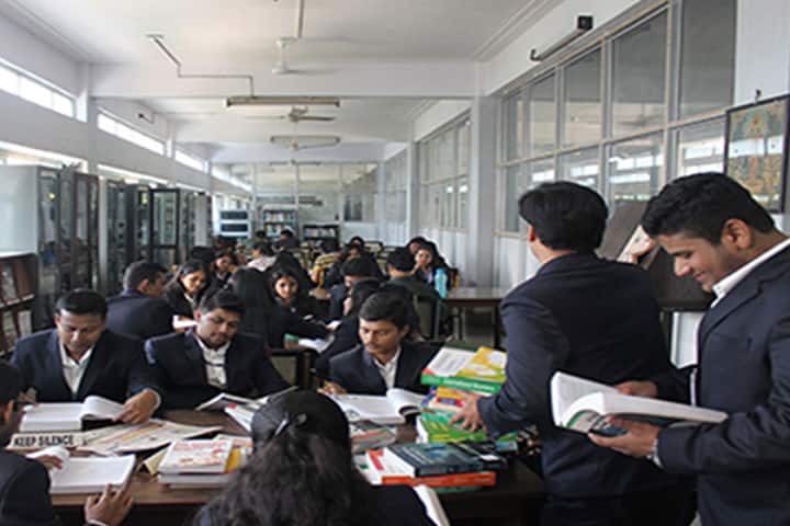 Sasmira's Institute of Management Studies and Research, Mumbai campus photo 6