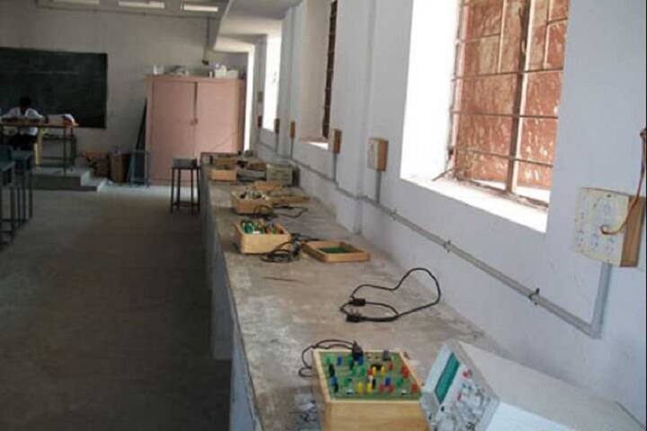 Gudiyattam Polytechnic College, Gudiyatham campus photo 3