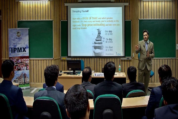 Indian Institute of Management Lucknow Noida Campus campus photo 5
