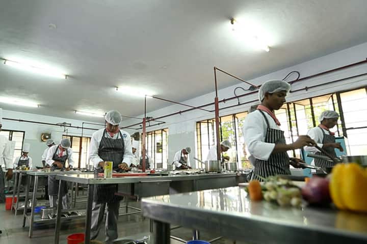 Vel's School of Hotel and Catering Management, Chennai campus photo 2