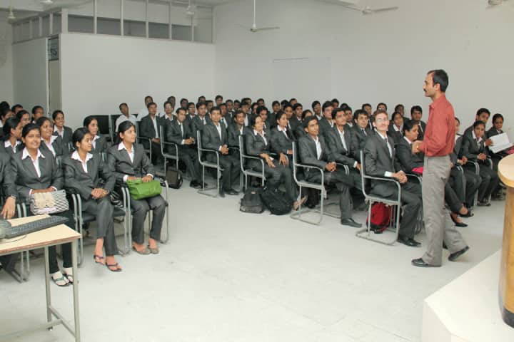SAL Institute of Management, Ahmedabad campus photo 2