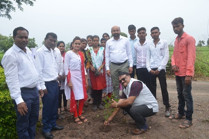 Shri Chintamani Bahuudeshiya Shikshan Prasarak Mandal, Arts and Science College, Kamargaon campus photo 3