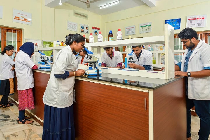 Mannam Ayurveda Co-Operative Medical College, Pandalam campus photo 5
