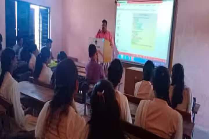 Rayat Shikshan Sanstha's Arts and Commerce College, Pusegaon campus photo 2