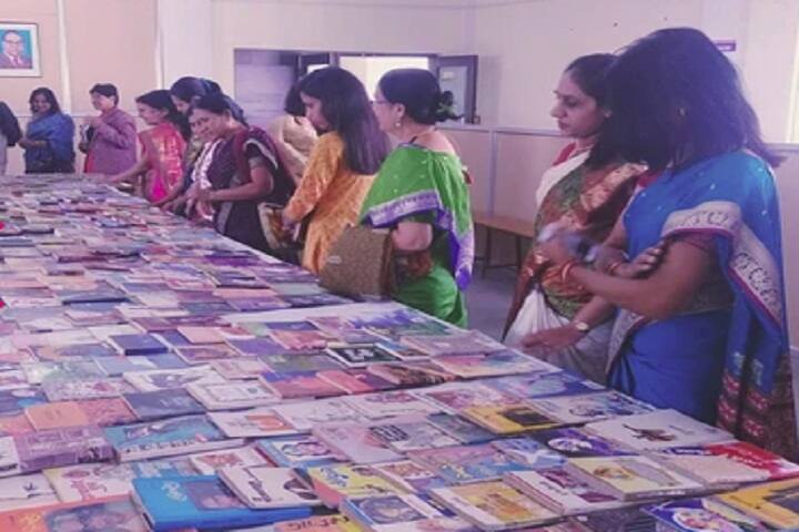 Priyadarshini Mahila Mahavidyalaya, Wardha campus photo 3